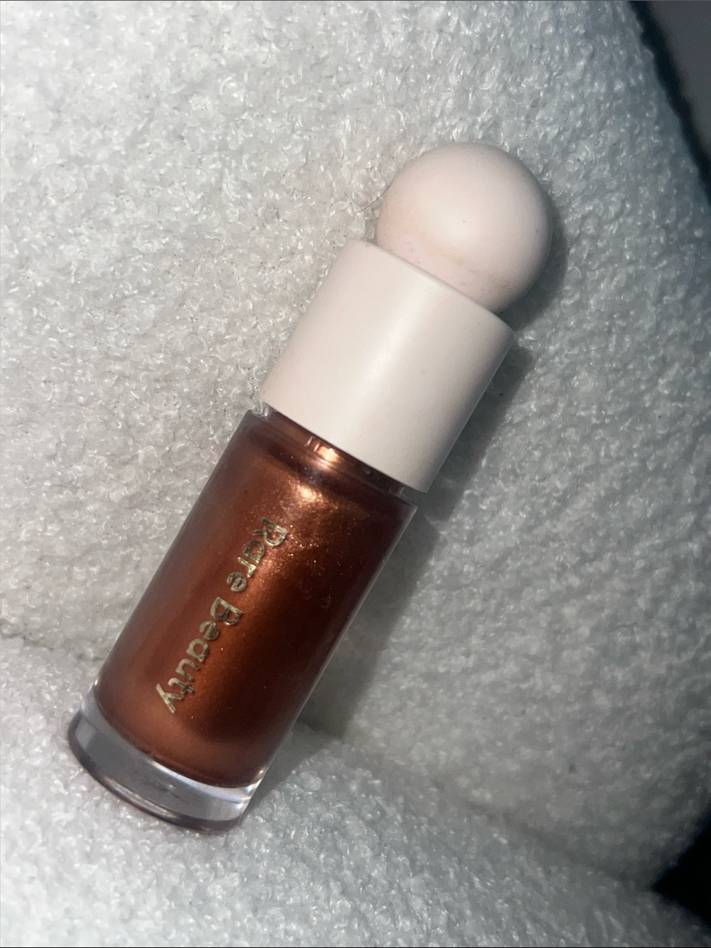 Rare Beauty Radiant Liquid Highlighter - Perfect - Warm Bronze Glow full size